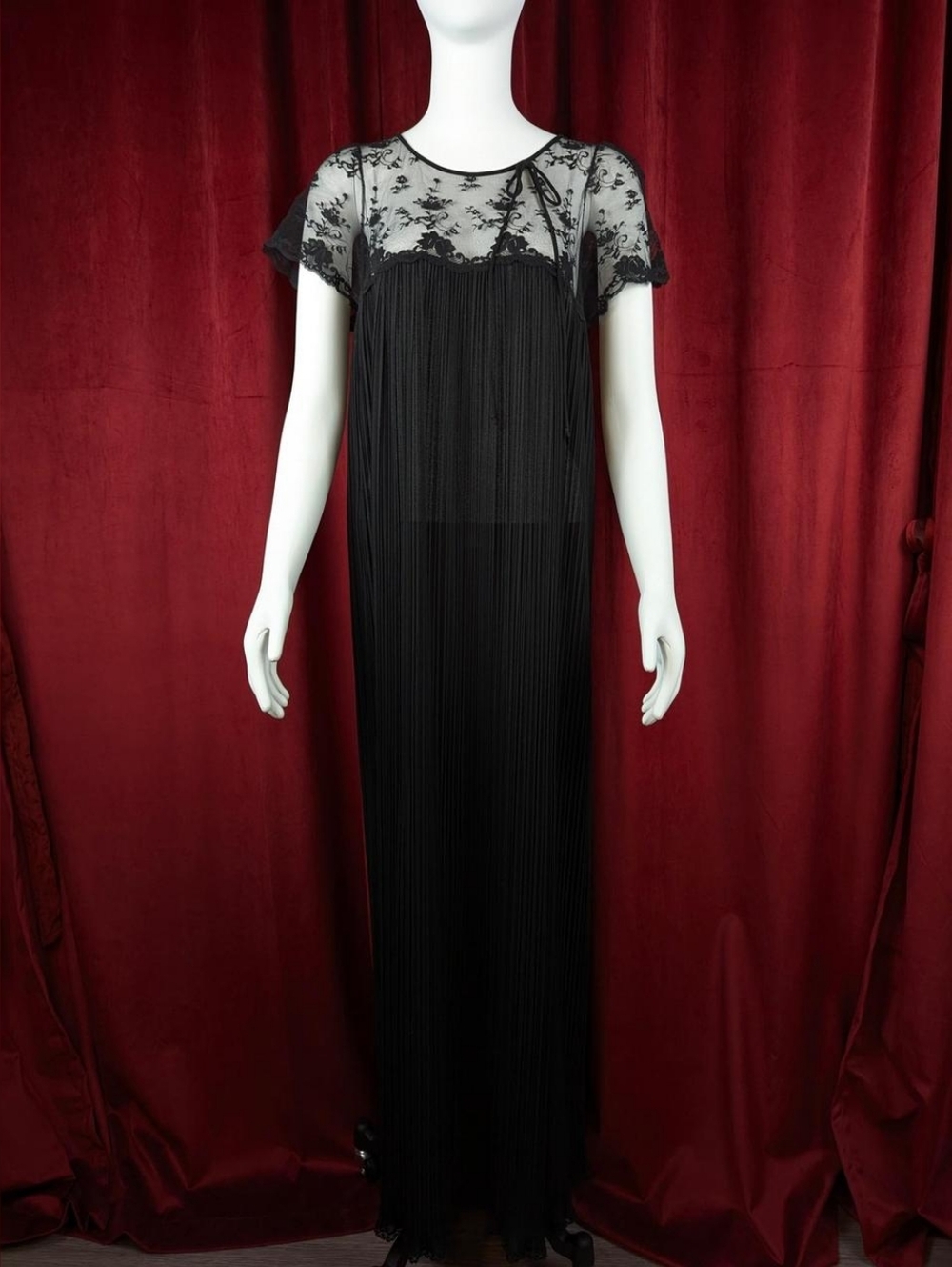 True Vintage 60's Ralph Montenero for Blanche Neiman-Marcus Black Nightgown